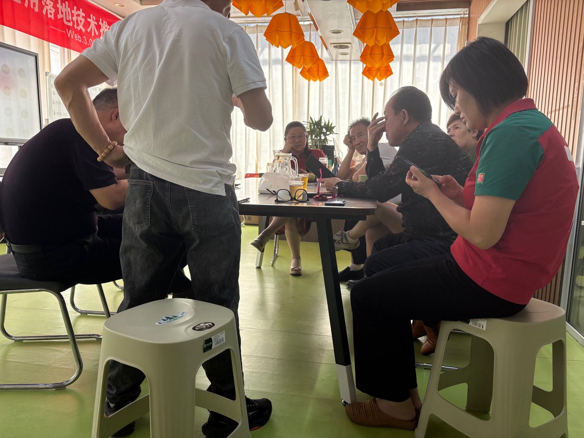 andyjandy8866's tweet photo. 社区建设从来不靠口嗨
而是实打实一步一个脚印
丈量出来的

未来的结果属于我们这些
���实付出的人
#苹果人生 https://t.co/XQl5BRbgaQ