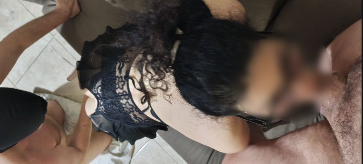 GynarchyQueenIt's tweet photo. [IT] Impara la tua gerarchia: ai miei piedi, mentre un vero uomo mi rende felice. ✨ 
[EN] Learn your hierarchy: at my feet, while a real man makes me happy. ✨
#Cuckold #Femdom #Devozione https://t.co/MeWiEwfKKa
