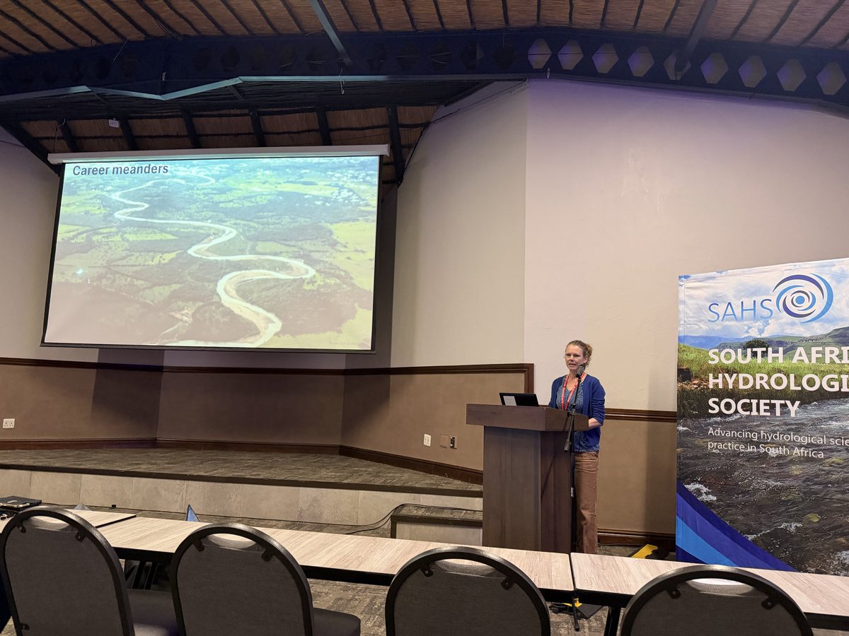 SAHydroSoc's tweet photo. Day 4 at #SAHS2026 🎤
Keynote by Dr. Julia Glenday: Finding our feet in an info-flood and trying to “keep it real” in catchment modelling. 🌊📊
A thought-provoking Session 9 on navigating complexity, data overload and the realities of modelling our catchments.
#SAHS2026 https://t.co/T7SJK6uPOp