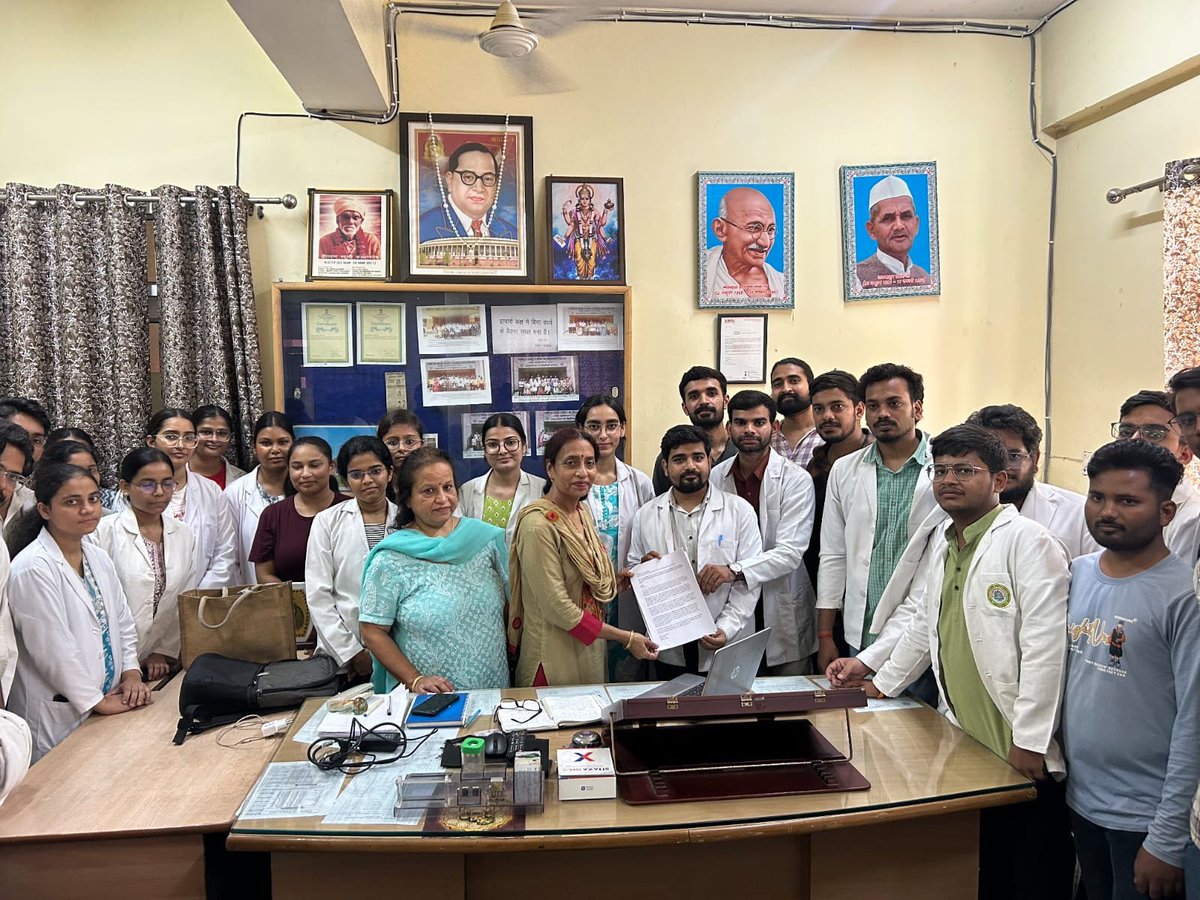 GauravJadon_07's tweet photo. हमारी आवाज़ स्पष्ट है—
AYUSH Interns के stipend में उचित वृद्धि की जाए।
हम उम्मीद करते हैं कि हमारी मांग पर सकारात्मक निर्णय लिया जाएगा। 🙏
@ayushupdept @dayalugurubjp @SureshKKKhanna @CMOfficeUP @upayushdept @moayush
#25kforAYUSH #hikeAYUSHstipend #AYUSHInternsUP https://t.co/9IcqYAupOw