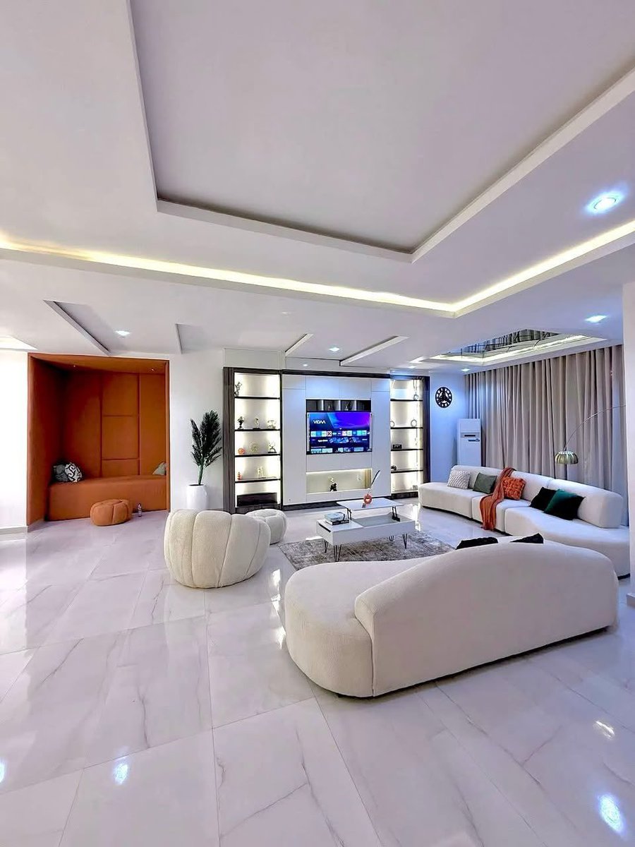 MickyyTheMaker's tweet photo. Bro to Bro

If you’re setting up your space, don’t go and manage sofa o.

You can have the fine TV, nice curtains, beautiful centre table… but if the sofa no give comfort and class, something is still missing. 😂

Get yourself a good-quality sofa — something comfortable, durable and clean enough to make your living room look complete.

Your space deserves better, bro. 🤝🏽

Let’s build you something you’ll actually enjoy coming home to.

📩 Send a DM to place your order.