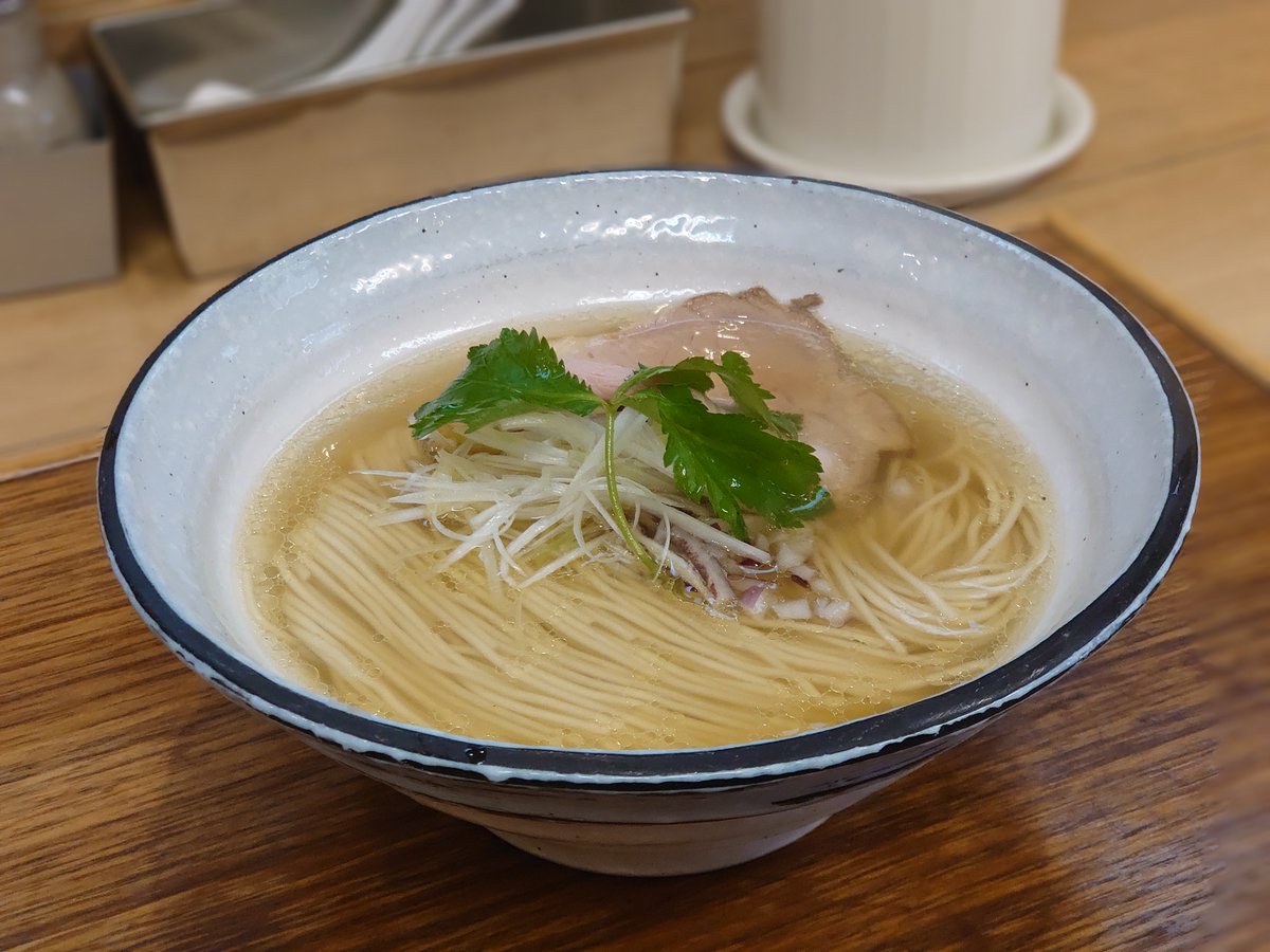 sumizome_ramen's tweet photo. 中華そば 心さん@東京都府中市清水が丘

227.
『白中華そば』
1,000円

☆初訪問☆

9月3日(木)の昼食ヾ(⌒(ﾉ*'ω'*)ﾉ

御馳走様でしたm(_ _)m https://t.co/bUFYmOBfUC