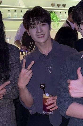 myseokryudan's tweet photo. matthew got a different drink in his hand in every single photo yall he was getting LIT https://t.co/Zqhik236Nj
