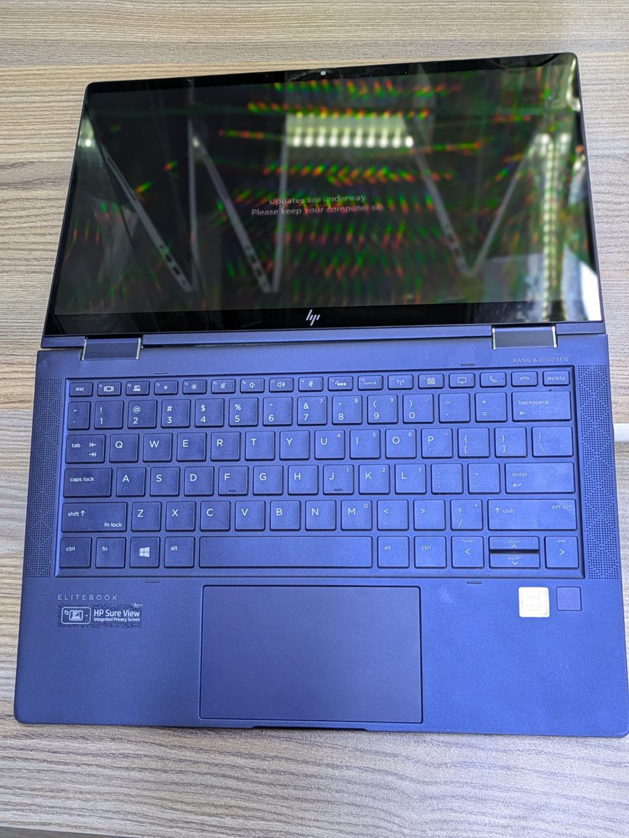 OdropeDelivery's tweet photo. 💻 HP Elite Dragonfly

⚡ Core i7 | 8th Gen
🧠 16GB RAM | 512GB SSD
🖥️ Premium Business Laptop
✨ Slim &amp; Lightweight Design

💰 KSh 55,000
@We Drop Technologies 
0757278292
Join our whatsap community 👇 👇 ❤️ ❤️ 
https://t.co/9IHIY2tH8N https://t.co/M7huCCrRoe