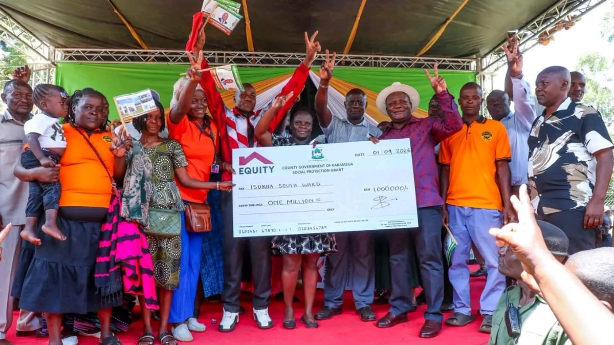 jorcysworld's tweet photo. Governor Barasa continues showing that effective leadership combines development projects with programmes addressing the everyday needs of ordinary Kakamega residents across communities.

Italanyi Delivers 60MGrants
#GovernorBarasaDelivers
Kazi Tu County037 https://t.co/Qe1GHJKRqZ