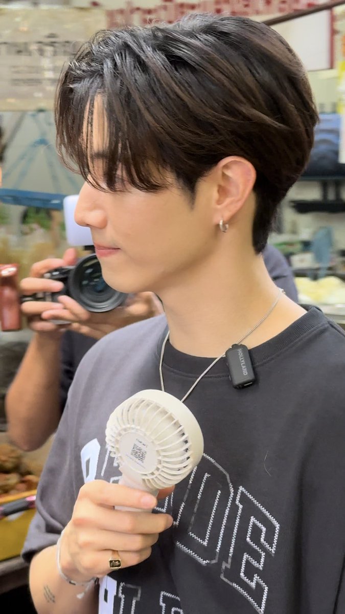 93again's tweet photo. มาร์คต้วนในวัย 33 หล่อมากขนาดนี้เลยหรอㅠㅠ https://t.co/aaIo3DUouo