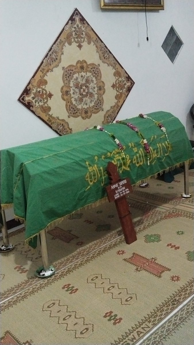 amaltarp's tweet photo. Ndaall swargi langgeng ngagem jenengan @vandalsyahputr1 🙏🏻🥀 https://t.co/l0YOQCKxaW