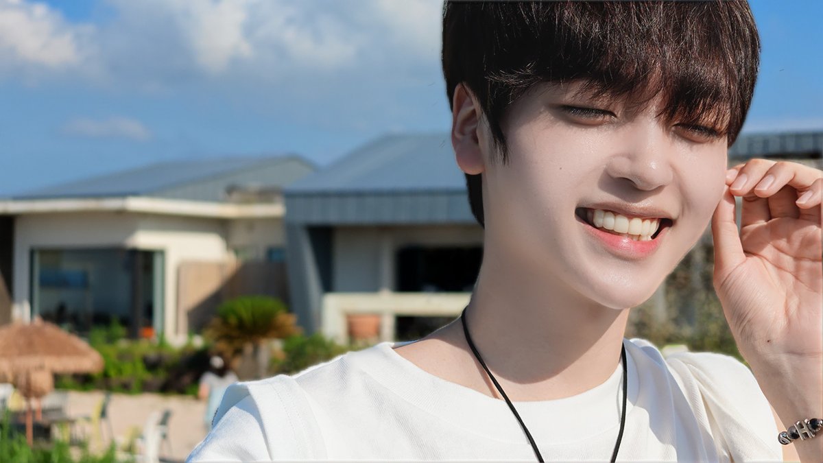 CRAVITYstarship's tweet photo. [🎥]
남의 집에서 1박2일
(출처: 동그란 송형준)

▶ https://t.co/IviPHY99Yx

#CRAVITY #크래비티
#HYEONGJUN #형준
#동그란송형준 https://t.co/Y6cVTM9AE4