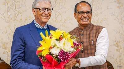 DeeEternalOpt's tweet photo. The country is totally sold out to Gates. This agricultural collaboration means GM and fortified food, gene editing and more unseen risks. 

But majority of our countrymen are busy making reels 😑 https://t.co/HUWzSVKfQf