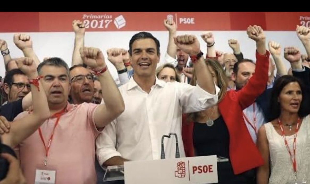 Titocoj's tweet photo. @Josepablo_ls A mi me indigna más esta y el himno que cantan ya que el Comunismo mató más gente que nadie en la historia de la humanidad https://t.co/SmQFkGemXJ