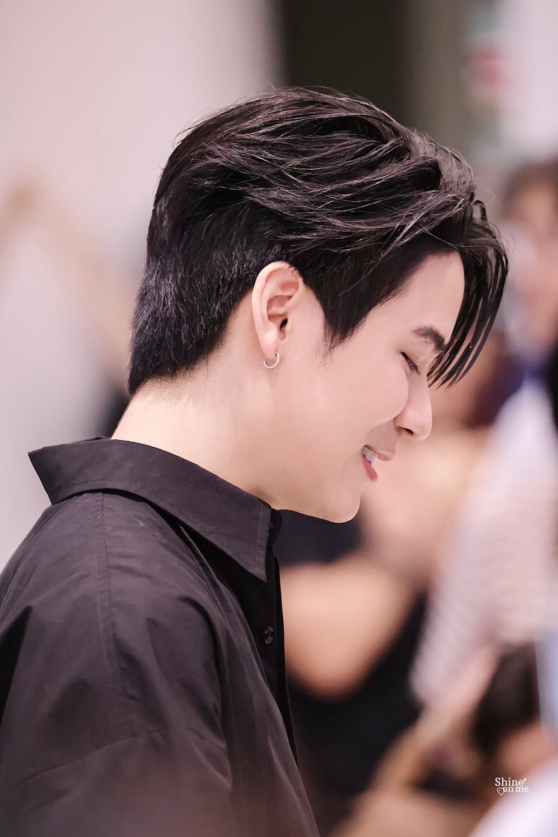 ShineOnMe_mm's tweet photo. ดีใจทุกครั้งที่ได้เจอเลยคับ :)

SATANG AT MATTER MAKERS

#MATTERMAKERSxSATANG https://t.co/jCn4fVOSvc