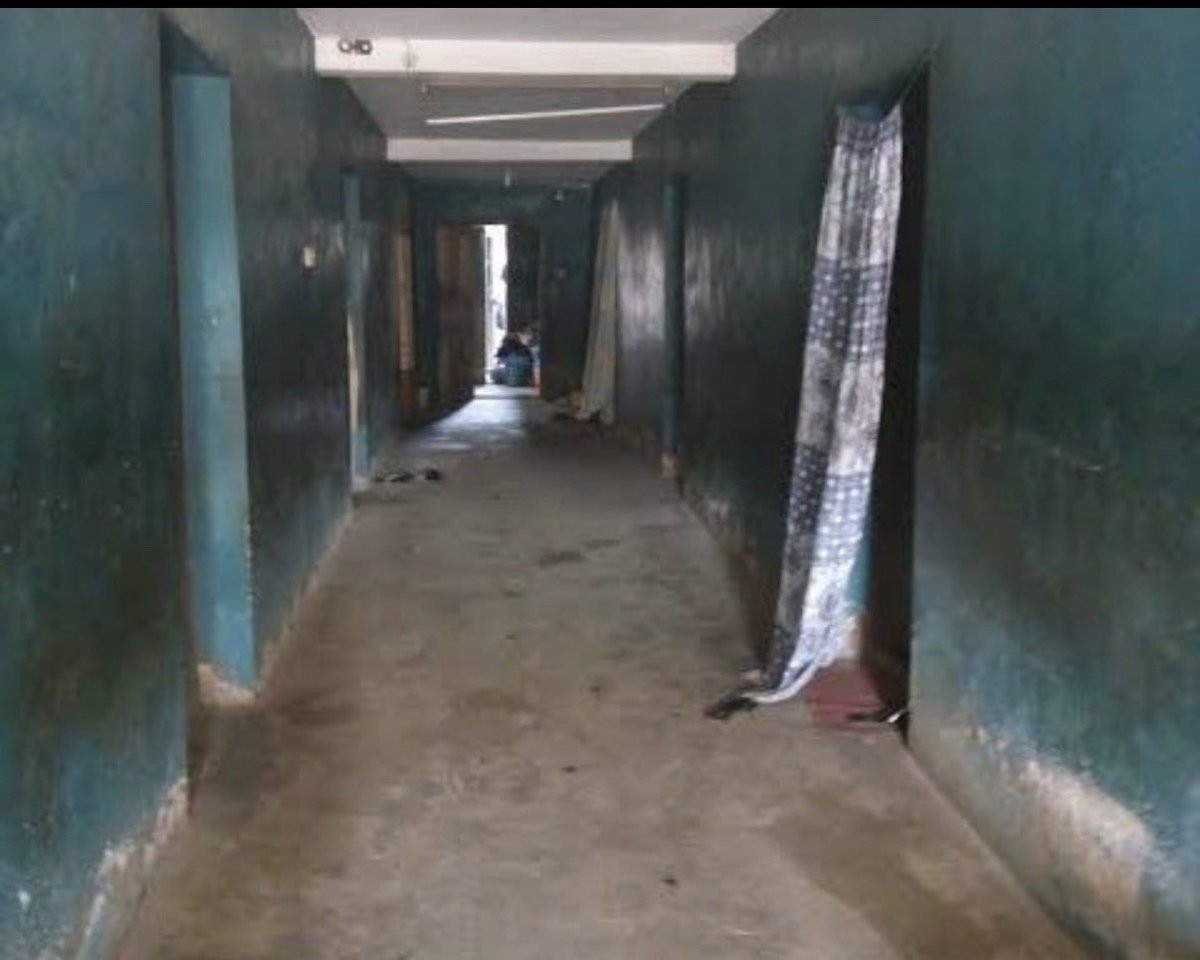 thebigdammy's tweet photo. What do you know about houses like this? https://t.co/BTtdOkFhuH
