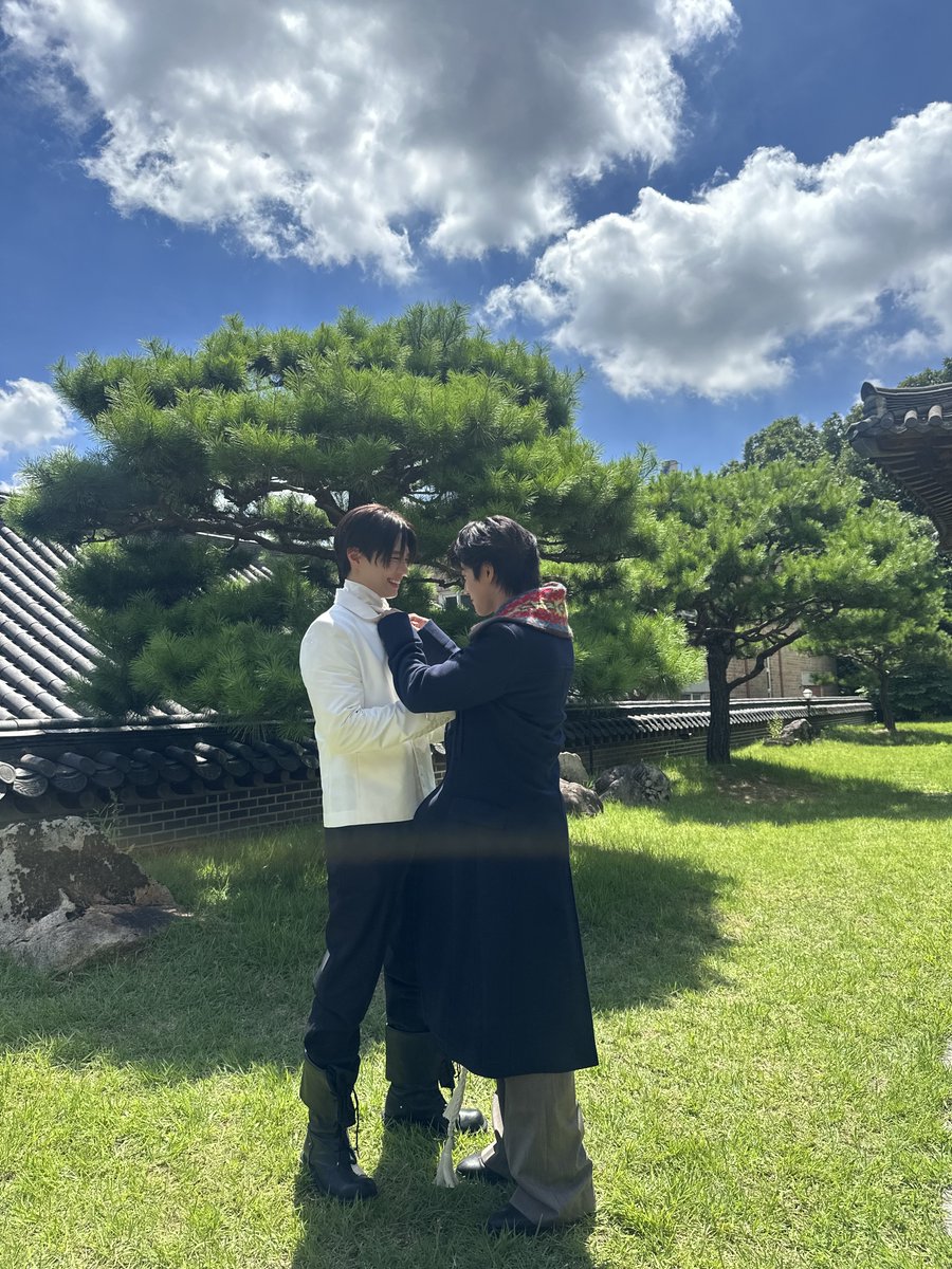 THEBLACKLABEL's tweet photo. [📸] 박보검&amp;곽동연 | 구르미 그린 달빛 ELLE BEHIND PHOTOS
⠀
#박보검 #곽동연
#THEBLACKLABEL #더블랙레이블
#구르미그린달빛 https://t.co/E64isIjbGZ