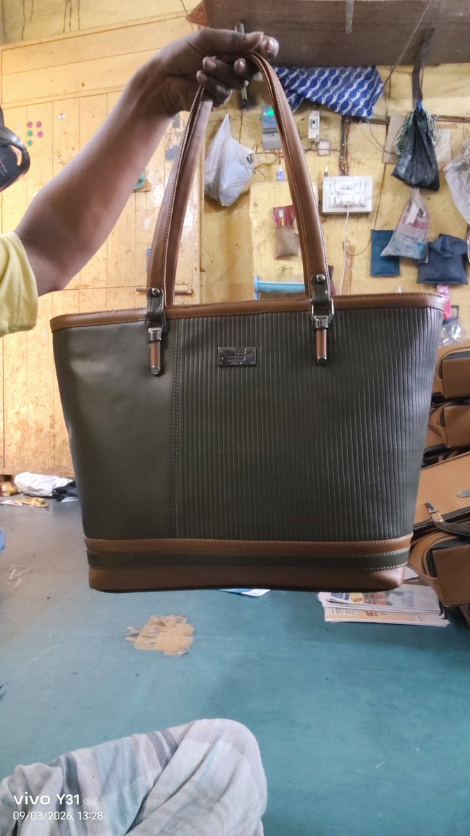 sunil57665's tweet photo. 👜 Stylish Bag सिर्फ ₹100! 🔥
जिसे भी यह Bag चाहिए, तुरंत दिए गए नंबर पर Call करें 📞
✨ शानदार Look • Premium Finish • Limited Offer ✨
📞 Call: 8100409314
#Bag #BagOffer #Shopping #Fashion #Deal #Sale #₹100Offer #Trending #TwitterIndia https://t.co/q5XzcrZNo1