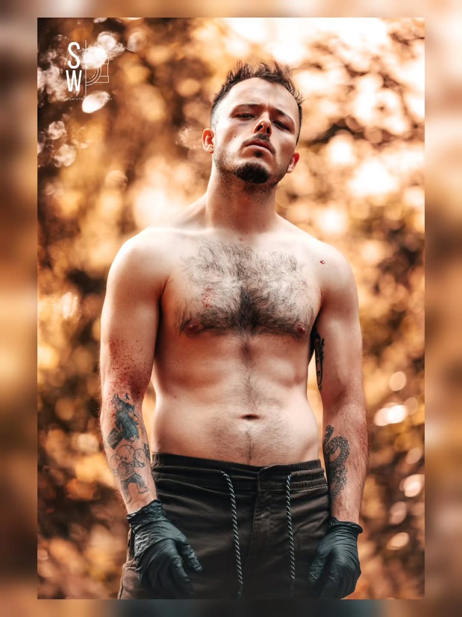 SWallacePhotog's tweet photo. #gay #photographer #malemodel #guyswithtattoos https://t.co/i5H9LVnOke