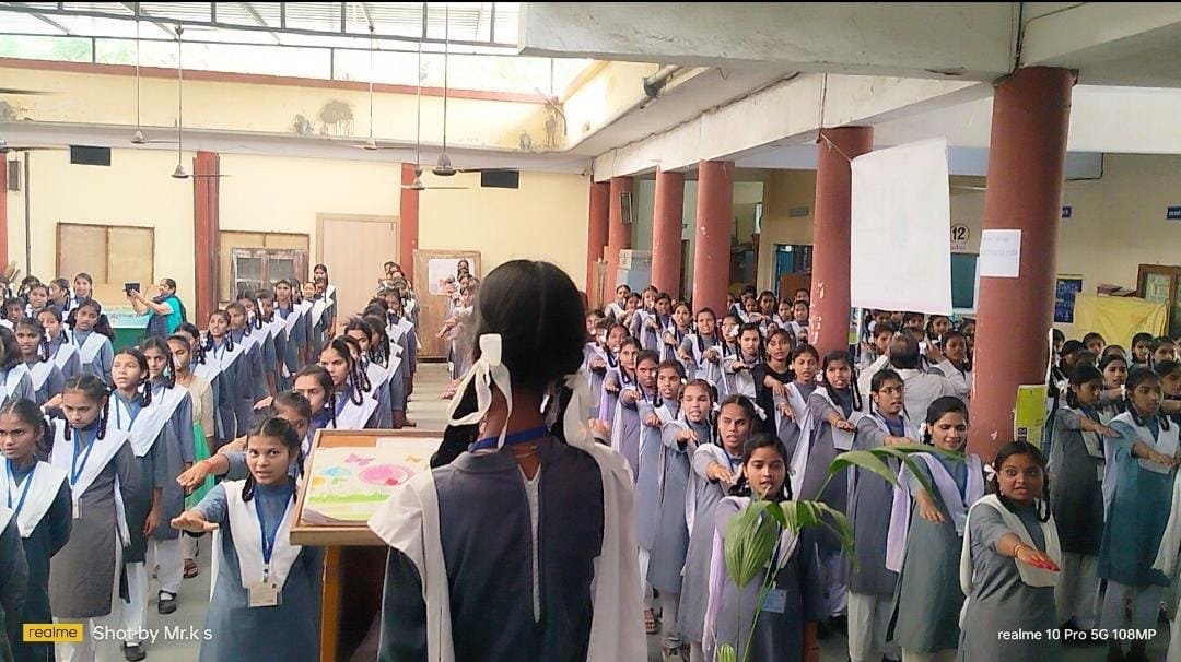 VSWOUJJAINk7's tweet photo. बच्चा हिम्मत करके बोले, तो बड़ों को भी हिम्मत करके कार्रवाई करनी होगी. #EndChildMarriage #ChildMarriageFreeWorld
#ChildMarriageFreeIndia
@JustRightsIndia 
@ram89651 
@SwapnilDub99210 https://t.co/jfxHjic8vL
