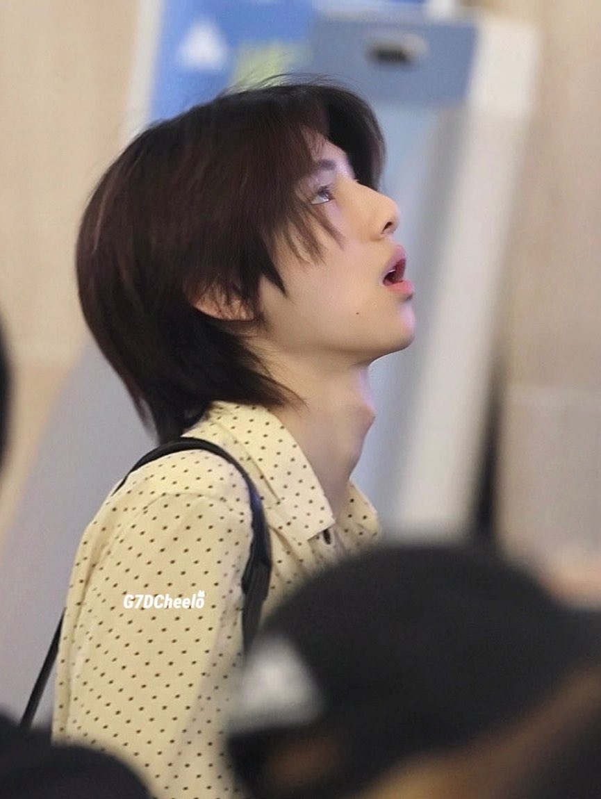 ohmyshizaa's tweet photo. THE MOMENT                    THE PHOTO https://t.co/IS4YNueZqQ