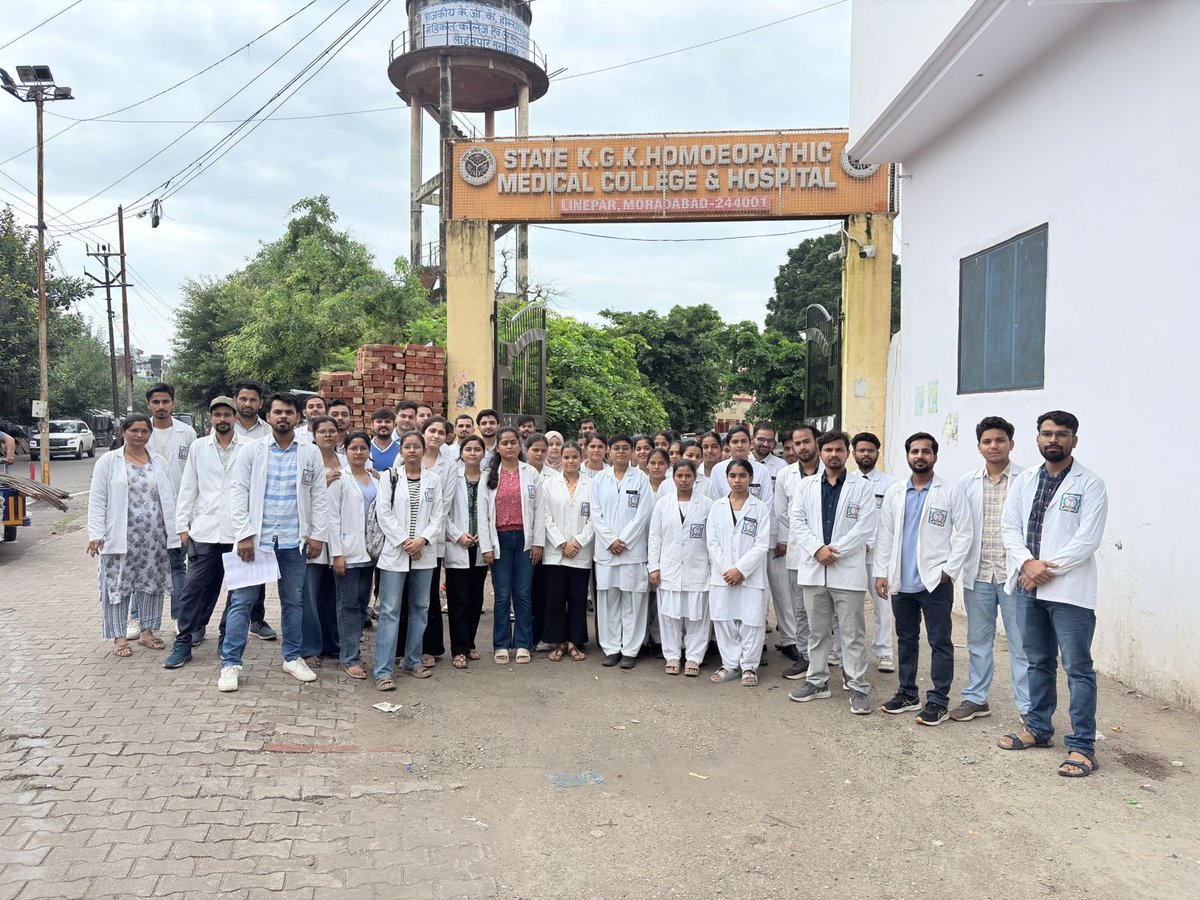 Shweta_pal4877's tweet photo. MBBS &amp; BDS Interns: ₹25,000
AYUSH Interns: ₹7,500
इस अंत�� को समाप्त किया जाए।
AYUSH के लिए भी ₹25,000/month. 🙏

@ayushupdept
@dayalugurubjp @SureshKKhanna @CMOfficeUP
@upayushdept @moayush
#25kforAYUSH
#hikeAYUSHstipend
#AYUSHInternsUP https://t.co/EDYsH6Uyuq