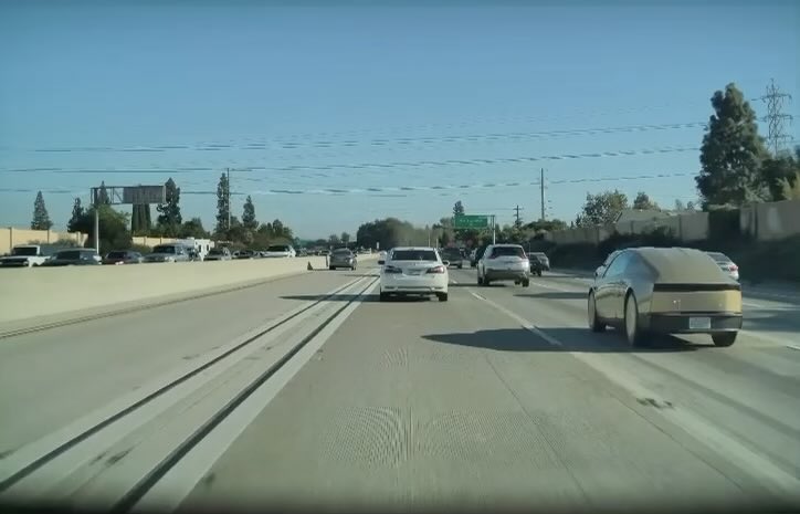 sethasadi's tweet photo. @Teslarati I saw two within a few minutes of each other outside of LA! https://t.co/NkuhD2OLo8