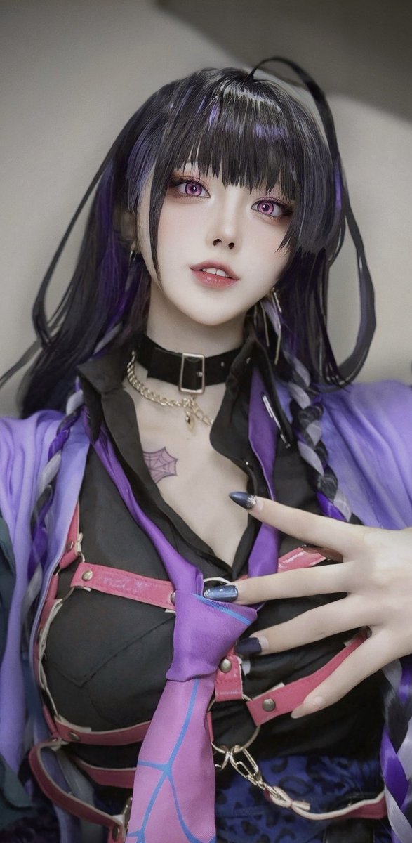 Chocolat_cos0's tweet photo. 🌂🕸️ https://t.co/pbCxzw5Miv