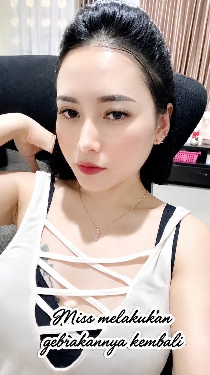 ChatdoLuansanta's tweet photo. Miss kay full koleksi 
📁 Miss kay
https://t.co/WTqZ5pZw8y
📁Miss kay 
https://t.co/BymhdYAa48 https://t.co/RiGlOPXde4