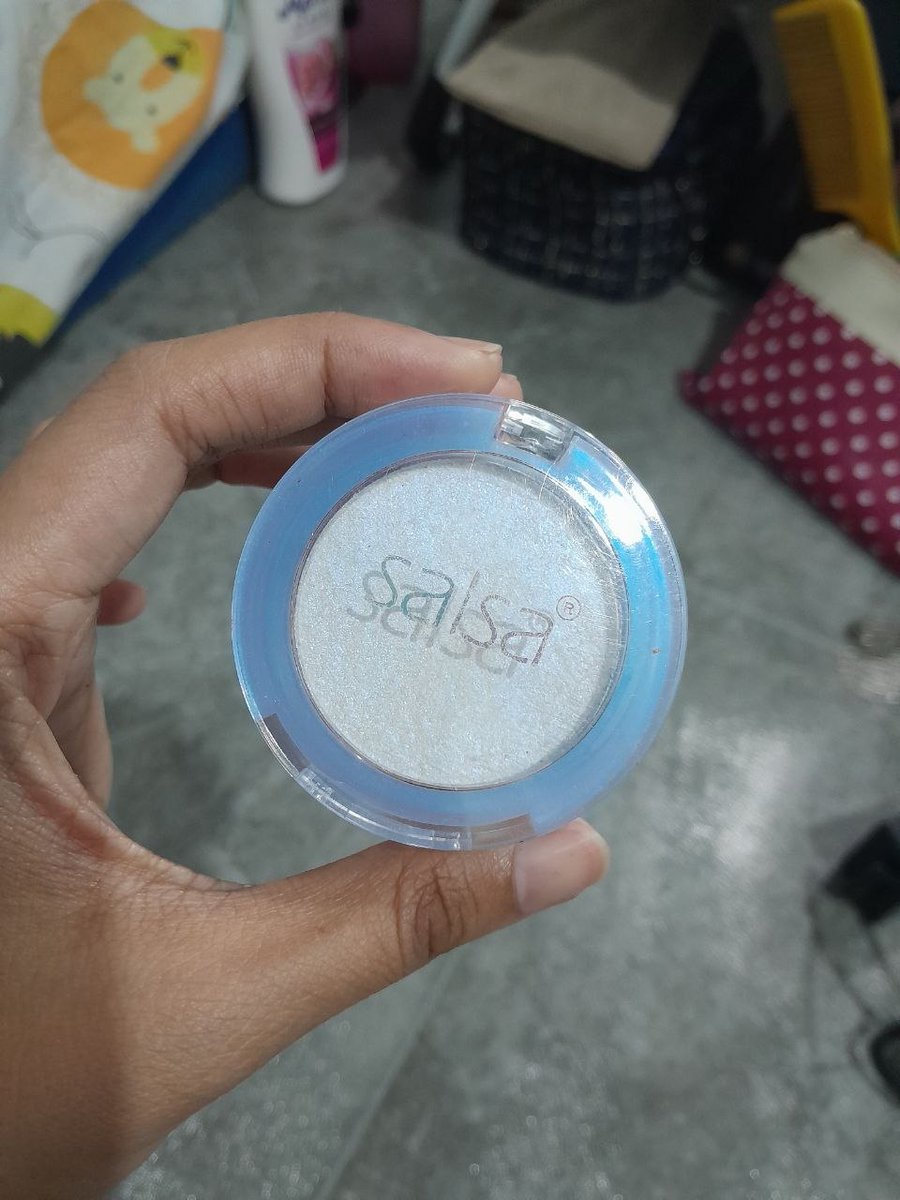 mintychocoi's tweet photo. wts highlighter salsa galaxy 03 

- 15k
- dom bogor 

tags. preloved makeup highlighter https://t.co/VUXq8Ci0Pf