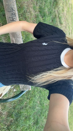 goddesameliee's tweet photo. I just received Help me to buy a Vacation or a new Phone for better Content :3 from Anonymous via Throne. https://t.co/NT4IhhVU5u https://t.co/RiR6yl2T20