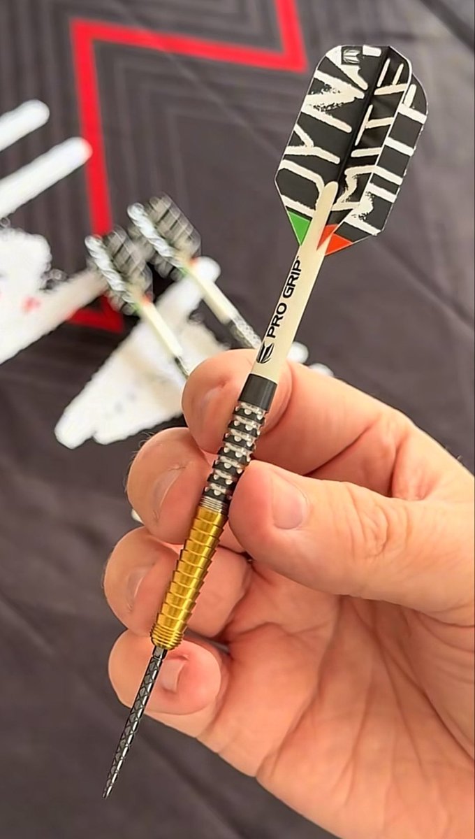 joshpearson180's tweet photo. Release the Keane Barry G2’s @TargetDarts! 

These look sensational 🤩 https://t.co/JvF8yZfYzx