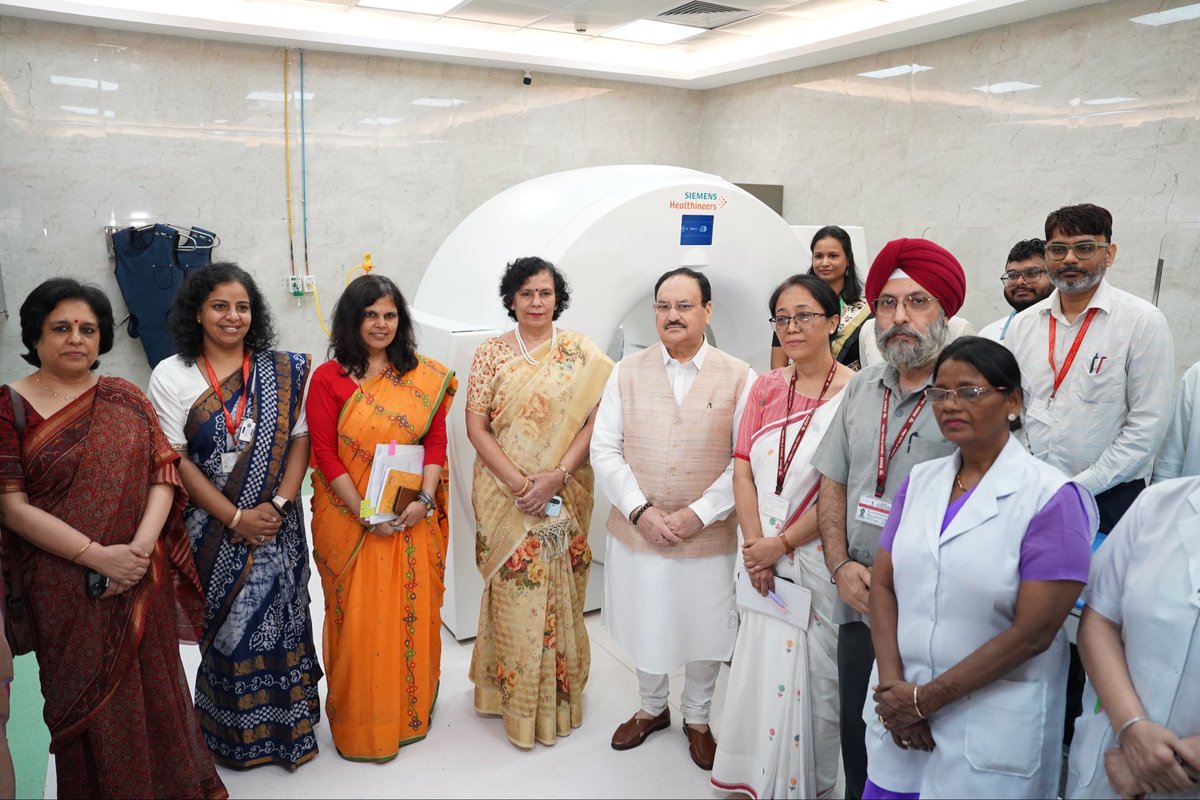 MoHFW_INDIA's tweet photo. Union Health Minister Shri J.P. Nadda inaugurates Centre for Advanced Bladder Diagnostics and PET-CT & SPECT-CT facilities at VMMC & Safdarjung Hospital

Centre for Advanced Bladder Diagnostics integrates Video Urodynamics (VUDS) with Near Infrared Spectroscopy (NIRS) -based brain mapping; first such approach being attempted in India

New diagnostic facilities to benefit approximately 5,600 patients annually at affordable cost

#HealthForAll 

https://t.co/D5cLaFcXFk