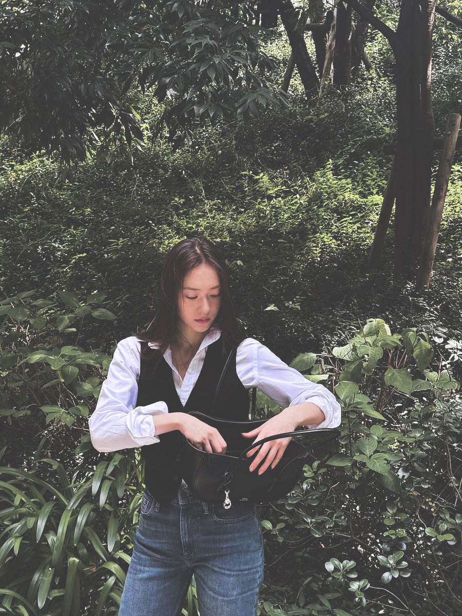 krysp's tweet photo. out with my new Polo Blaze Bag 🌱 https://t.co/AvLGU0c1X1
