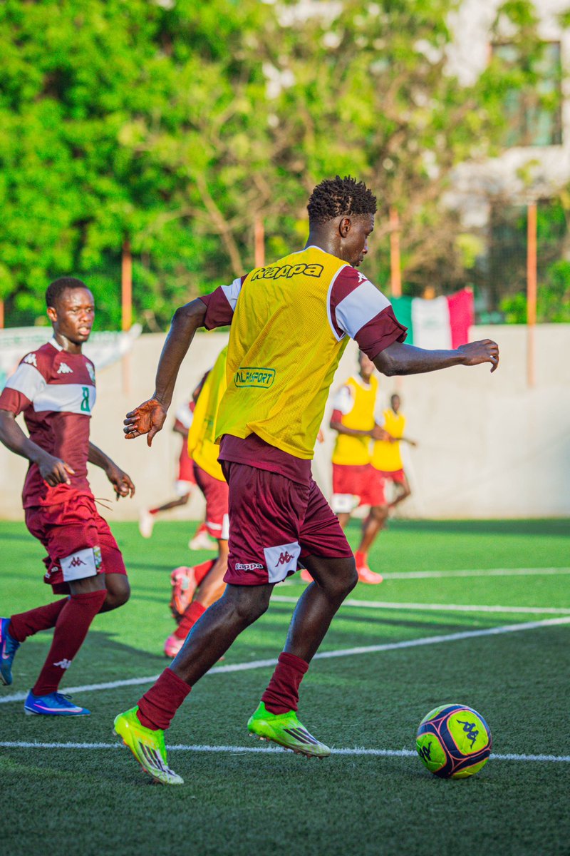 ASCJaraaf_Sn's tweet photo. 📸| Retour sur les terrains avec la même ferveur, la même passion et la même volonté de gagner 💪🏿.
#YaruYeewuYeete 💚🤍♥️ https://t.co/qFqm6xuwkl