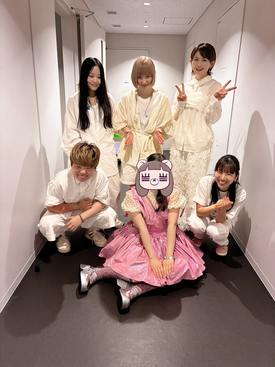 koresawa_519's tweet photo. #コレサワ　#有明サンセット

Spitz × VINTAGE ROCK std. presents
「有明サンセット 2026」

ありがとうございました♡

*॰ॱ┈┈┈┈┈┈┈┈
君のバンド
浮気したらあかんで
にゃんにゃんにゃん
夏の魔物（カバー）
きっと夏
元彼女のみなさまへ
♡人生♡
┈┈┈┈┈┈┈┈*॰ॱ

🎧️ https://t.co/qgyP8Ayhml