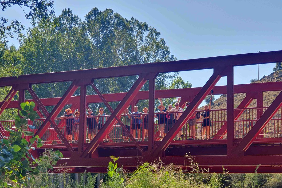 DanieldAlgairen's tweet photo. "El Puente'l Parrizal" - LUCO DE JILOCA [CALAMOCHA] - 30 de julio de 2023
Vuelta de San Bernabé - Andada nº204
#senderistasalgairen #lucodejiloca #calamocha #viaverdeljiloca https://t.co/C6TrPoxSV8