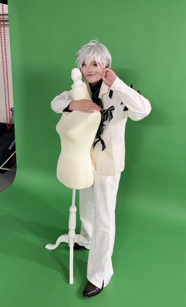 ruri_iii's tweet photo. これはこの前ｴﾋﾞちゃんが撮ってくれためっちゃムカつくドヤ笑顔してるオフショとちょっとかっこいいやつ
なんかすごく盛れてるから貰った写真そのまま無加工✋
助かる、データ楽しみ https://t.co/N1RvxmPwfz