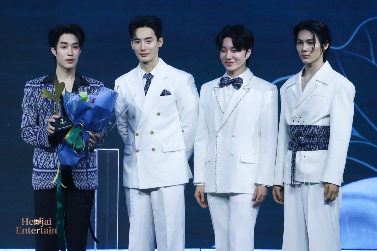 HealJaiEnt's tweet photo. ขอแสดงความยินดีกับ " เติ้ล - เฟิร์สวัน" ได้รับรางวัล "Y Star on Spotlight of the Year (ดาวเปล่งประกายแห่งปี)" ในงานประกาศรางวัล "Y Entertain Awards 2026" 🏆✨

TLE Y ENT AWARDS26
#YentertainAW26xTLE

#YentertainAwards2026xDMD
#TleFirstone #Tle_mtm #Firstone
#YentertainAwards2026 https://t.co/M71Hszm6tU