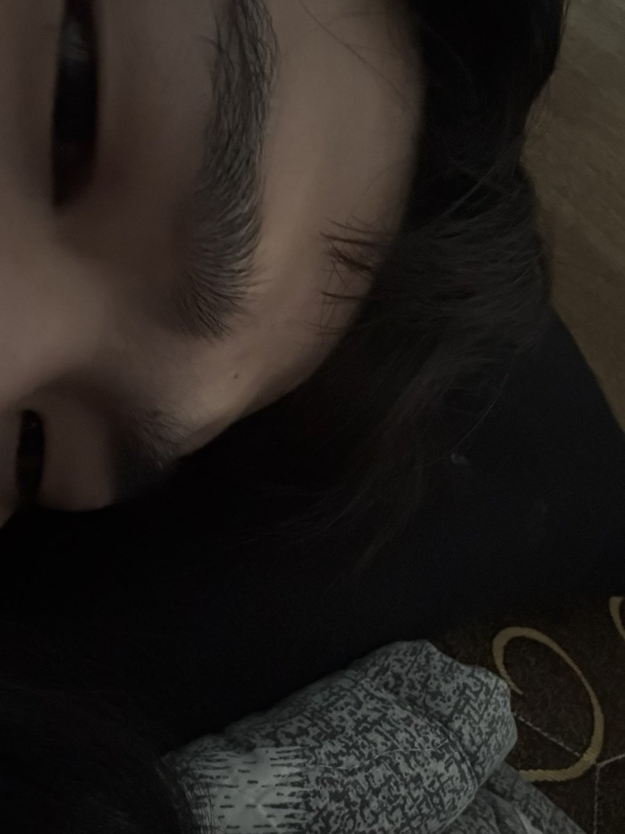 wldls0406's tweet photo. 이제 좀 씻어볼까... https://t.co/pypiebkkR9