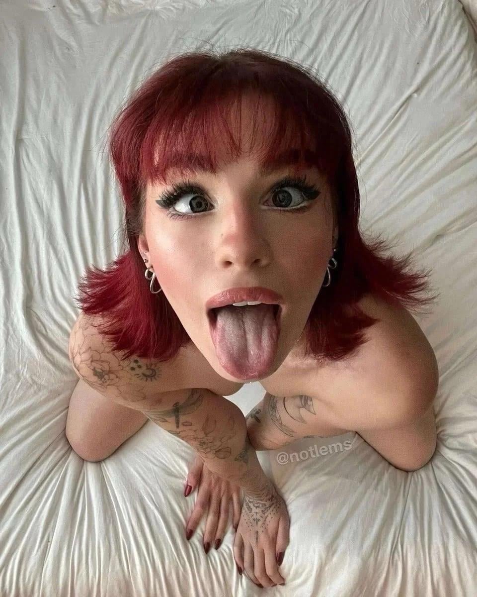 Wowee86's tweet photo. #faceporn 😋 #safe https://t.co/AVcYKuXJqg