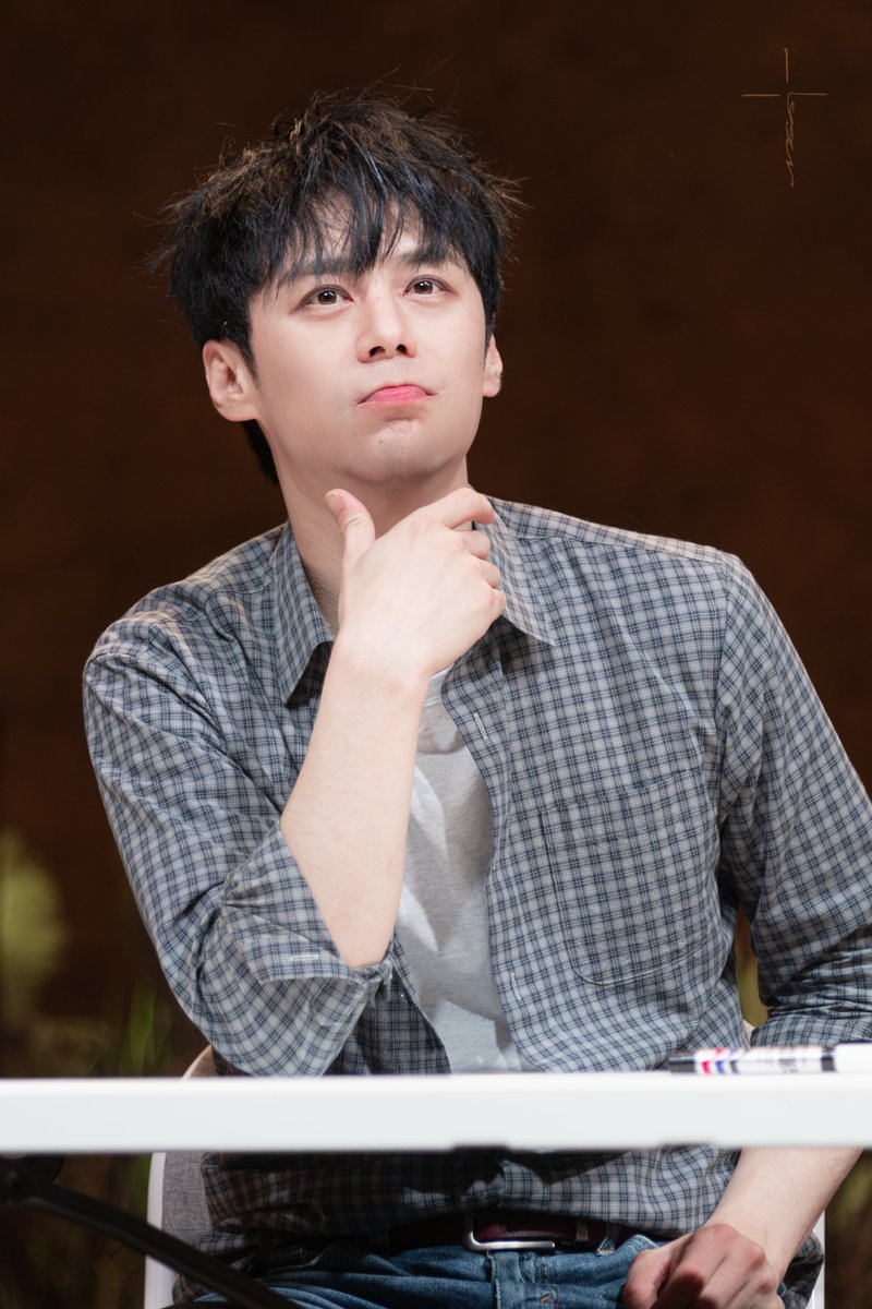 IV01_SIN's tweet photo. 20250820 음악극 #브로크백마운틴 사인회      

에니스 | #주민진 https://t.co/IuV2PH9cFX