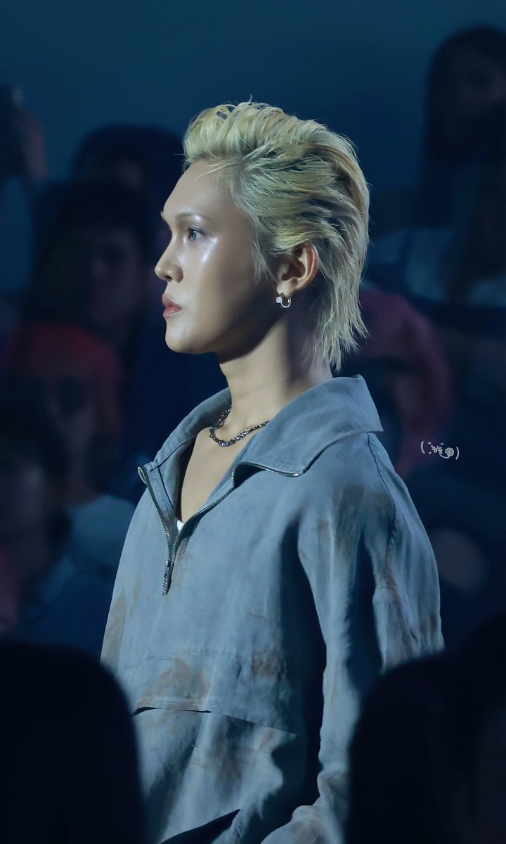 newnew_hyun's tweet photo. 260902 서울패션위크 sfw 얼킨

내 미래보다 뚜렷한 현이 티존

#엑스러브 #XLOV
#현 #김진형 #HYUN https://t.co/Y6AOHXsgUj