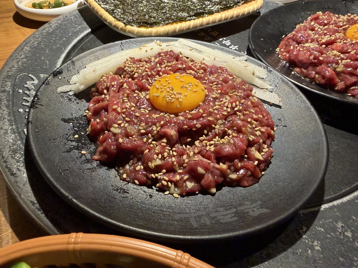 64xk's tweet photo. JCG様にお肉を食べさせてもらっています、やはりJCG様は最高です。美味しい。JCG様いつもありがとうございます！美味しい！！ https://t.co/2TACaZj8X6