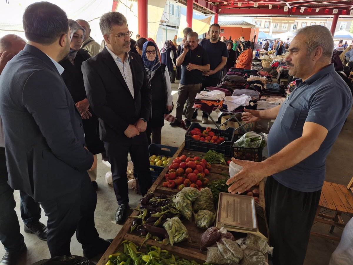 farukaytek's tweet photo. ❝AK Parti; alın terine değer veren, emeği berekete dönüştüren, esnafımızın gücüyle şehirlerimizi büyüten bir hizmet hareketidir.❞

Saimbeyli İlçe Koordinatörlerimiz Furkan Gödel ve Mehmet Ayazgök, Saimbeyi İlçe Başkanımız Adem Uyanık, Saimbeyli Belediye Başkanımız Mahmut Dal ve kıymetli teşkilatımız ile esnafımızı ziyaret ettik.

Esnafımızın emeğine güç katacak, Saimbeyli’mizin ticaretini ve üretimini büyütecek çalışmalarımızı hep birlikte sürdüreceğiz.

📍Saimbeyli