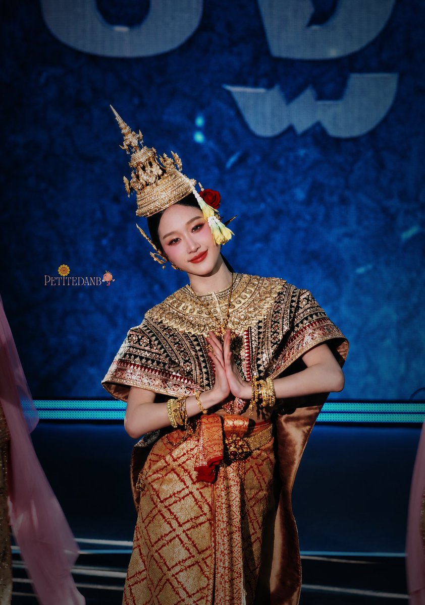 petitedanbo's tweet photo. Gorgeous Couple 🌻🍑

FAYEATOM Y ENT AWARDS 2026

#YentertainAwards2026xFayeAtom
#FayeAtom #FayePeraya #AtomPariya https://t.co/AbbCZJxOyk