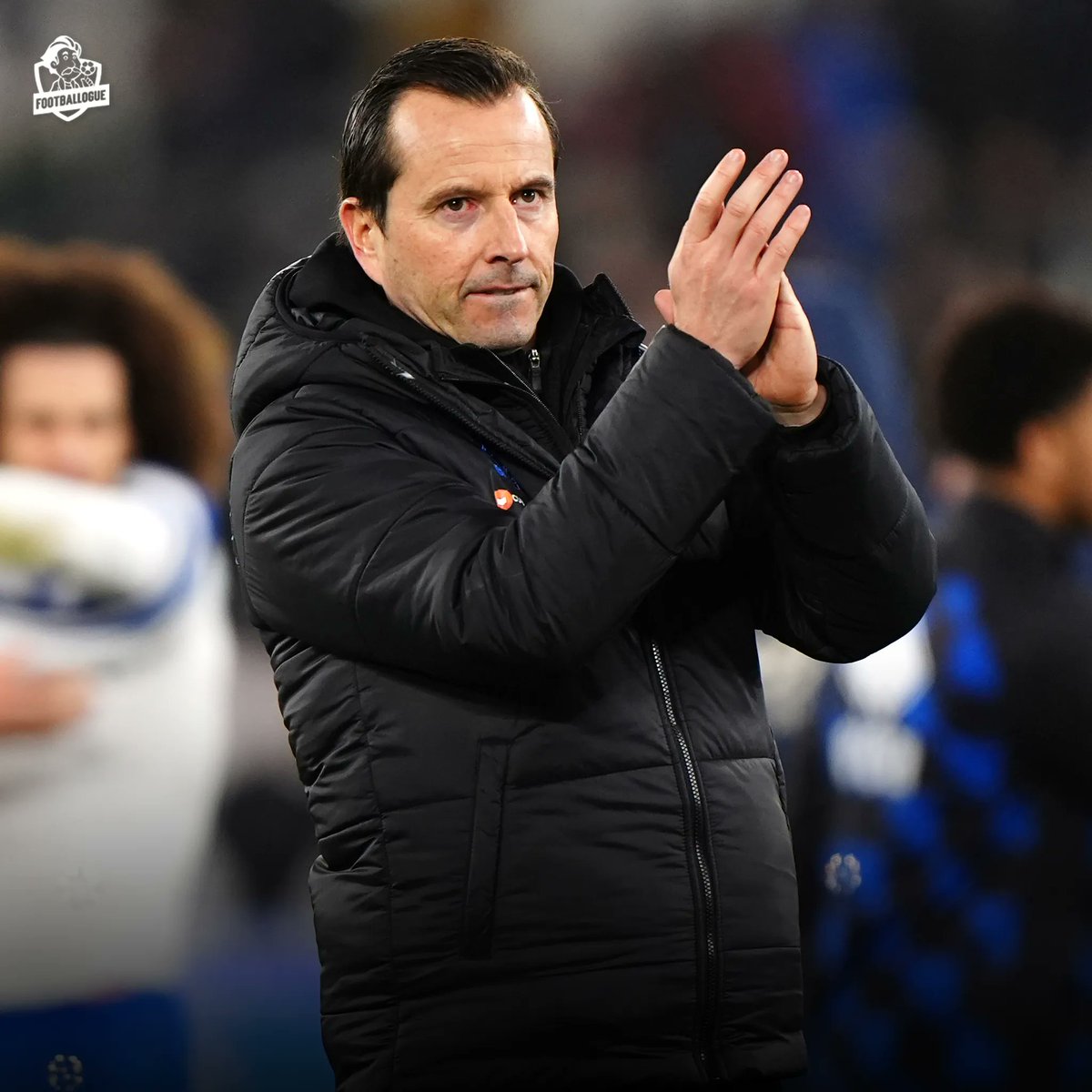 Footballogue's tweet photo. Début de saison CANON pour Julien Stéphan 🇫🇷 (45 ans) avec les Queens Park Rangers ! 🔥 🇬🇧

👕 4 matchs
✅ 3 victoires
🤝 1 nul 

QPR est actuellement 𝟮𝗲 𝗱𝗲 𝗖𝗵𝗮𝗺𝗽𝗶𝗼𝗻𝘀𝗵𝗶𝗽, après avoir terminé à une timide 15e place la saison dernière, également sous les ordres du technicien français. 

Julien Stéphan, Pierre Sage et Régis Le Bris : ça en fait du monde à suivre en Angleterre cette saison ! 👀 🇫🇷