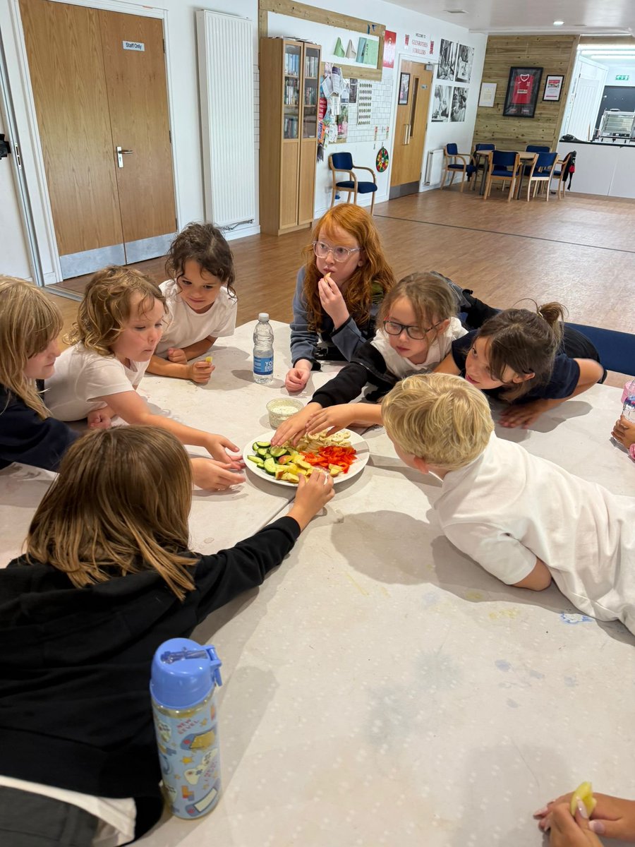 Strollers1973's tweet photo. Snacktember has started Strong at Extra Time xx 

@NutritionOrgUK 
@snacktember26
@ScottishFA
@Scottishgovernment
@eastfa
@RichardBakerMP    
@JennyGilruth 
@Strollers1973 
@altanycraic
@FifeCouncil https://t.co/vtLOeYj3FY
