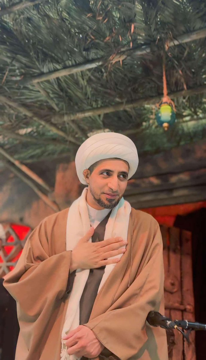 syd7060's tweet photo. طريق إلى الله تعالى سوى طرق آل محمد (عليهم السلام) فهم الصراط المستقيم ، والحبل المتين ، والعروة الوثقى ، وسفينة النجاة في طوفان الوجود ! 

#الحب_الالهي https://t.co/w8WbVmrE5P