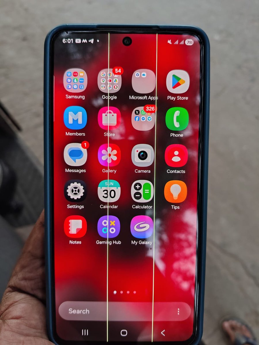 DNagarjuna51's tweet photo. #Galaxya37 @SamsungIndia Recurring green line issue within 2 years of authorized screen replacement. Demanding ₹12k now for a known hardware defect. Loyal user for 12+ years. Need urgent resolution! #Galaxya57 @SamsungMobile https://t.co/Ap6Ssr63e8