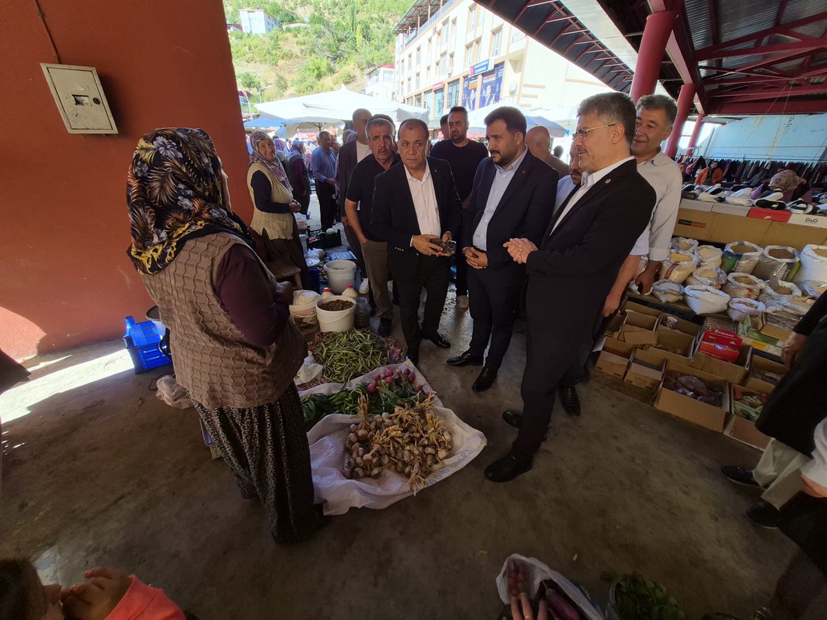 farukaytek's tweet photo. ❝AK Parti; esnafımızın emeğini gözeten, üretimi teşvik eden ve güçlü bir ekonomi için milletimizle birlikte çalışan bir hizmet siyasetidir.❞

Saimbeyli İlçe Koordinatörlerimiz Furkan Gödel ve Mehmet Ayazgök, Saimbeyi İlçe Başkanımız Adem Uyanık, Saimbeyli Belediye Başkanımız Mahmut Dal ve kıymetli teşkilatımız ile esnafımızı ziyaret ettik.

Birlik ve beraberlik içerisinde esnafımızın yanında olacak, ilçemizin ekonomik gücünü daha ileri taşıyacağız.

📍Saimbeyli