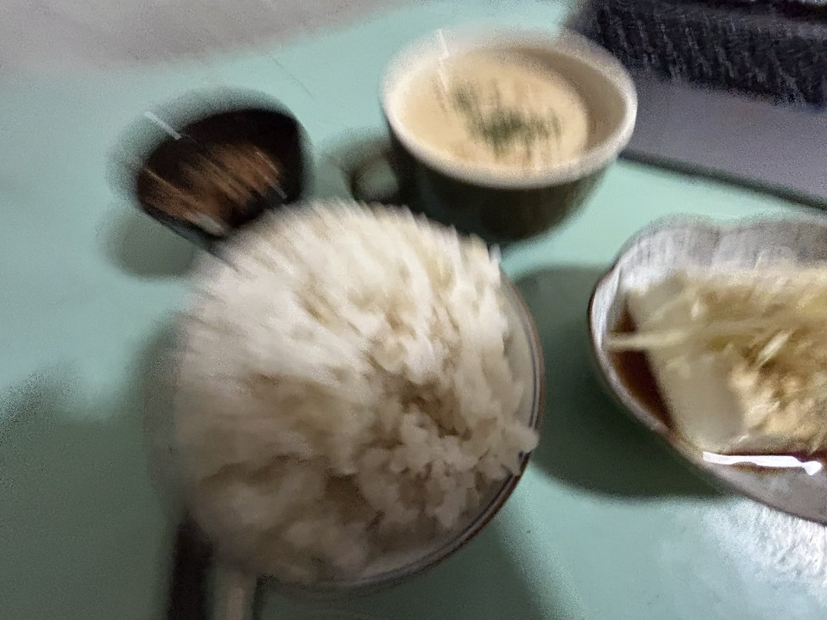 OTTU_S00's tweet photo. 親が作るシチュー美味すぎて今これ https://t.co/pfWY3rjinc