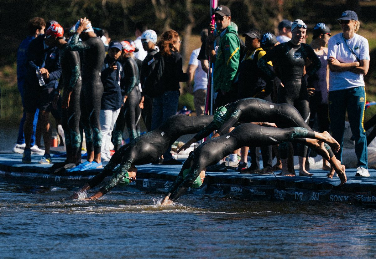 TomasRodriguezC's tweet photo. Acaba de arrancar el Campeonato Mundial Junior de Natación en Aguas Abiertas Santa Fe 2026🇦🇷.

Sí, en el mismo Parque del Sur que recibirá la prueba en los Juegos Suramericanos en un par de días.

#odesur https://t.co/s9RoPyhp1k