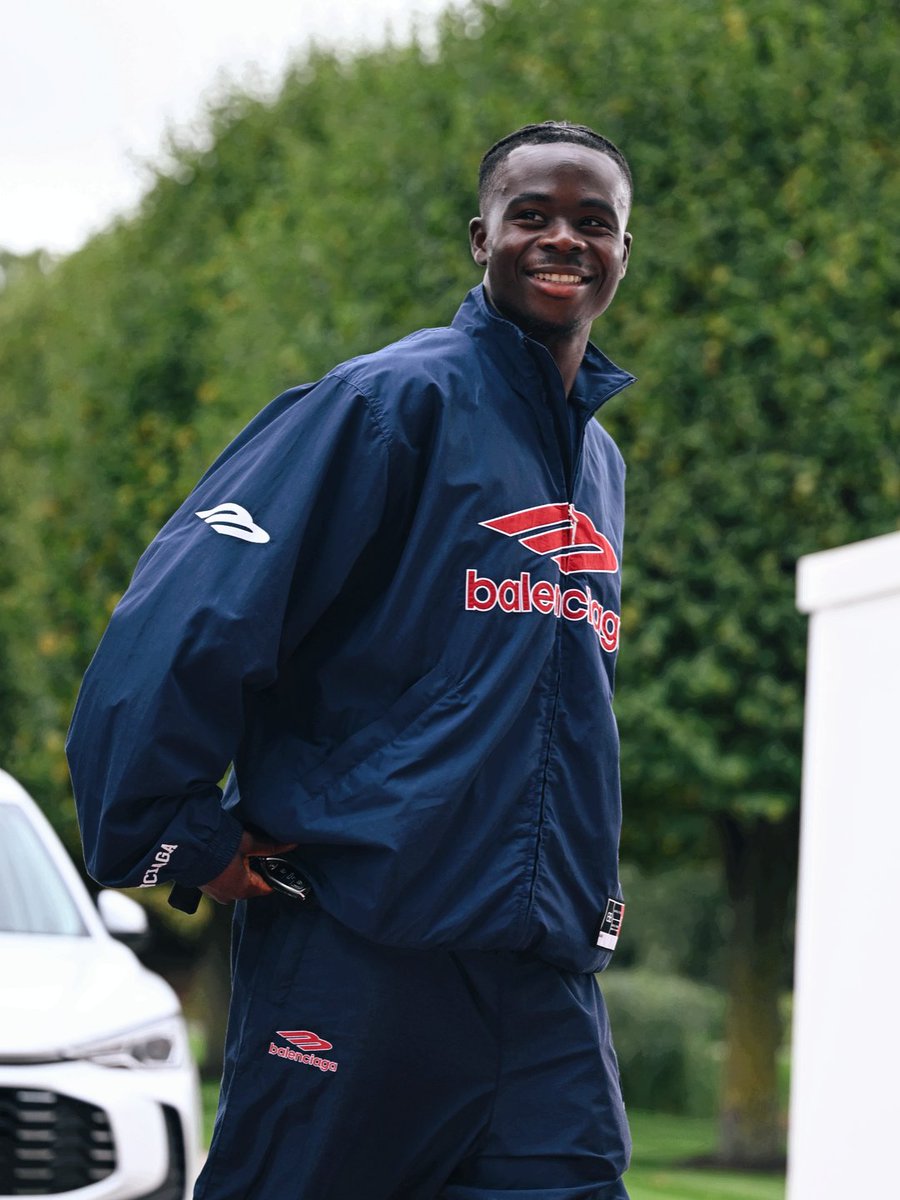 Arsenal's tweet photo. Let's get to work 😤 https://t.co/z59OkBkpsf